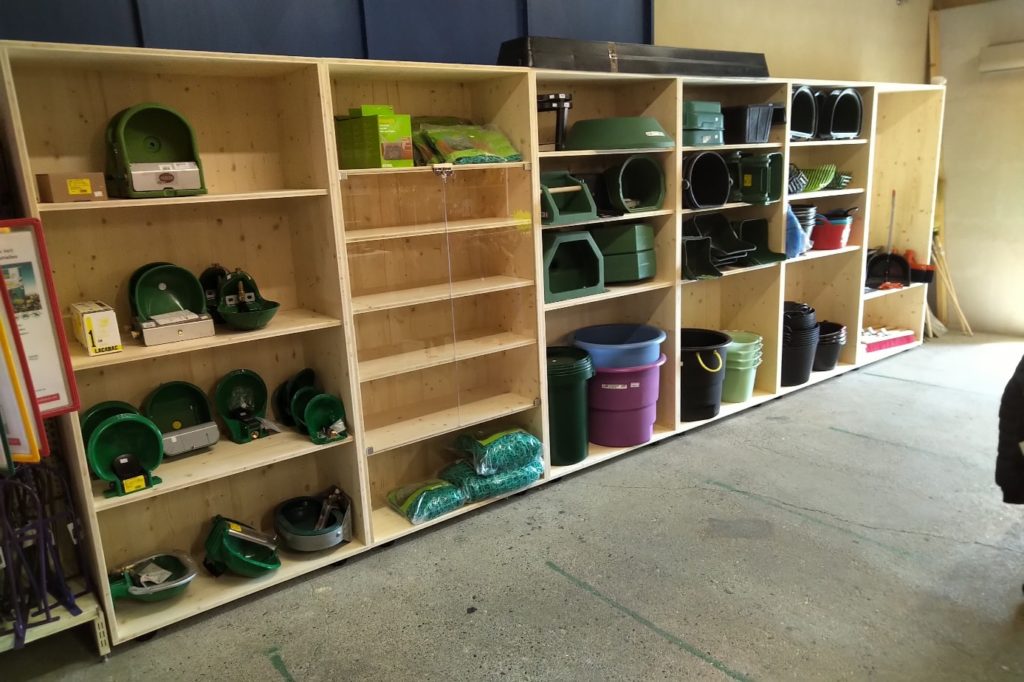 Atelier-du-Guiers-agencement-magasin (1)