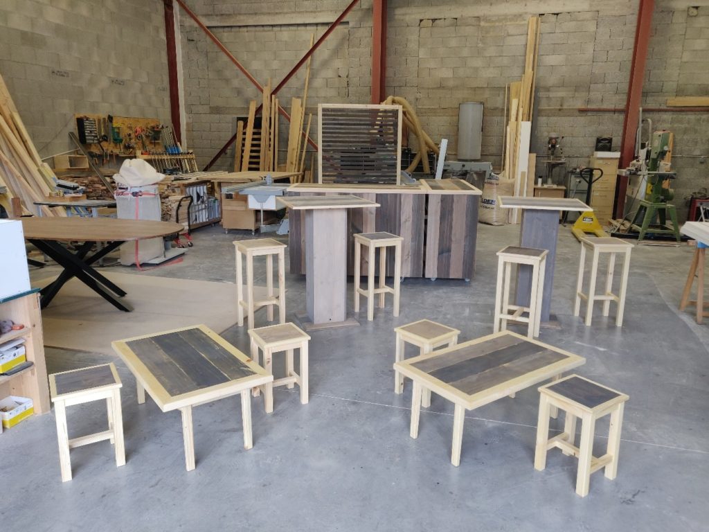 Atelier-du-Guiers-mobilier pour-salon-et-exposition (3)